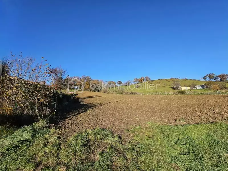 Terrain, 2 280 m²