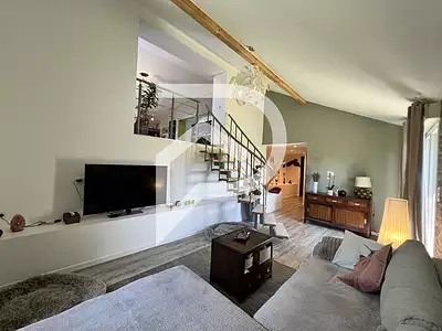 Maison, 169 m²