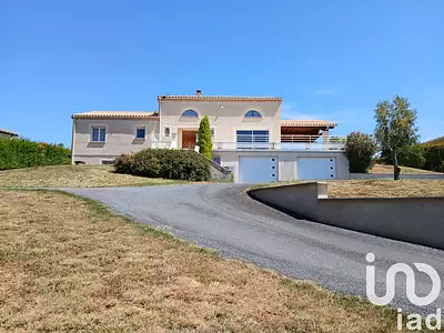 Maison, 179 m²
