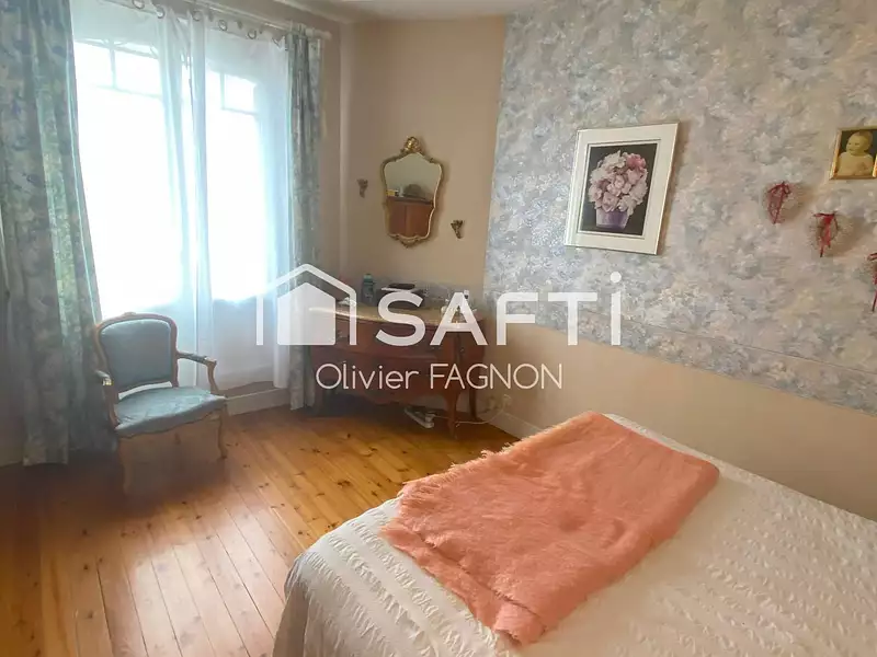 Maison, 215 m²