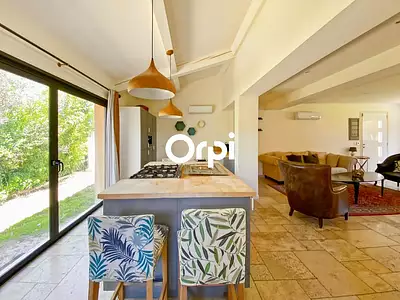 Maison, 203 m²