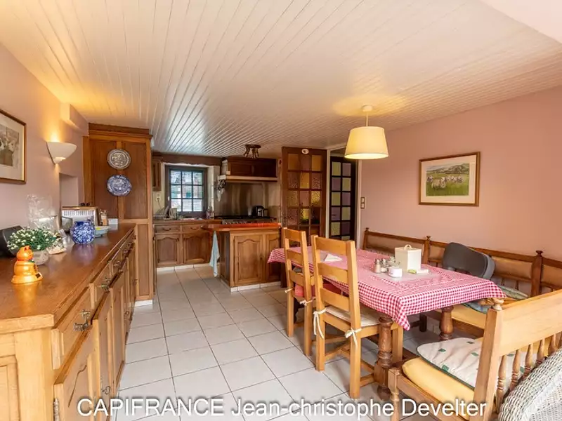 Maison, 250 m²
