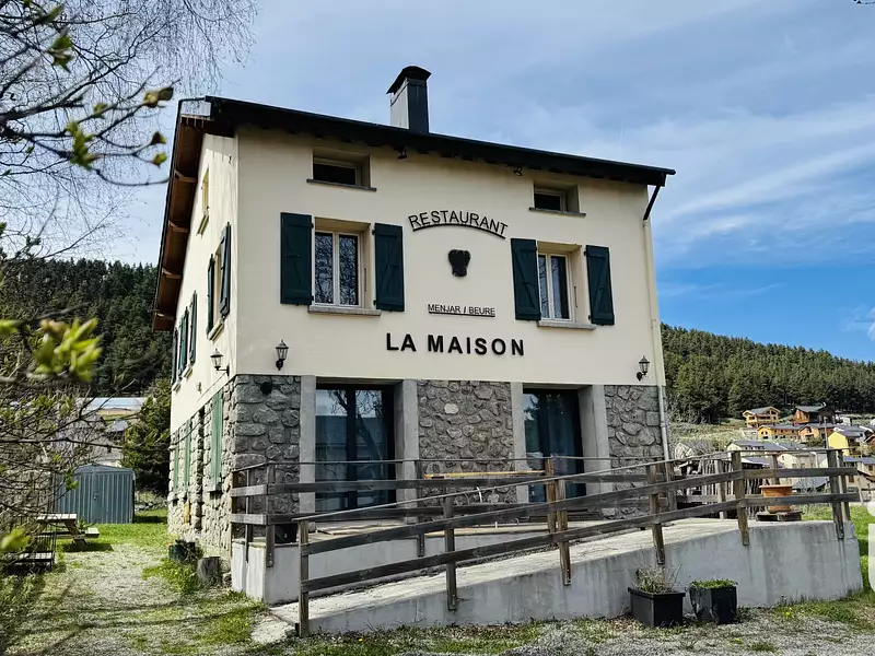 Maison, 185 m²