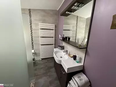 Maison, 216 m²