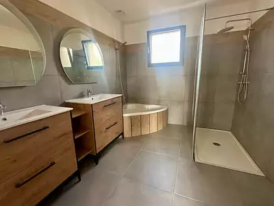 Maison, 247 m²