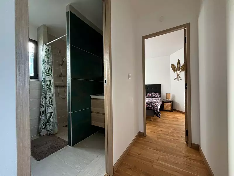Maison, 255 m²