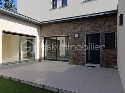Maison, 121 m²