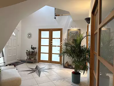 Maison, 215 m²