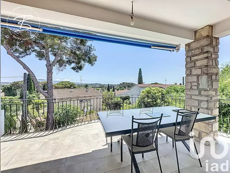 Maison, 180 m²
