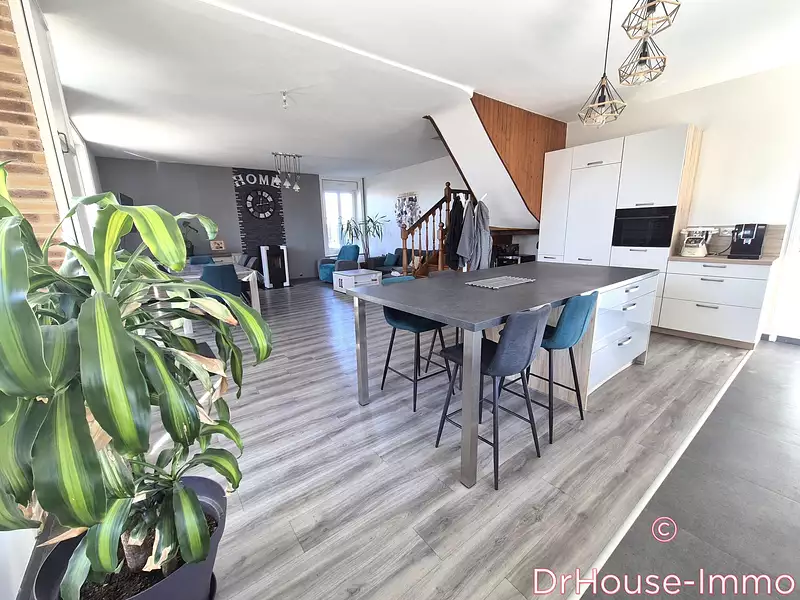Maison, 143 m²