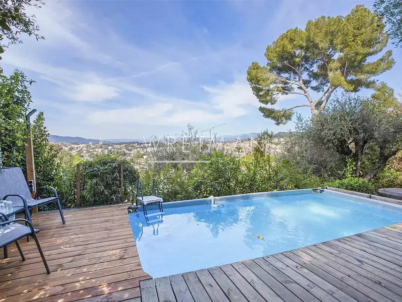 Maison, 233,55 m²