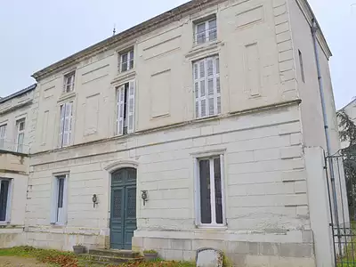 Maison, 240 m²