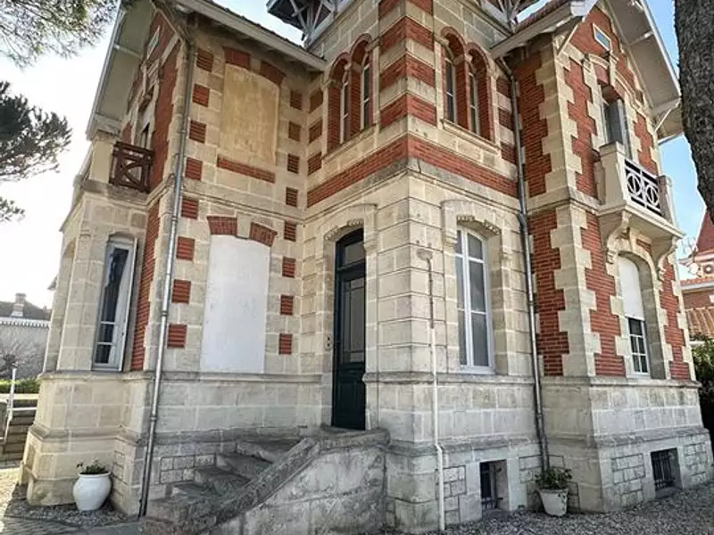 Maison, 165 m²