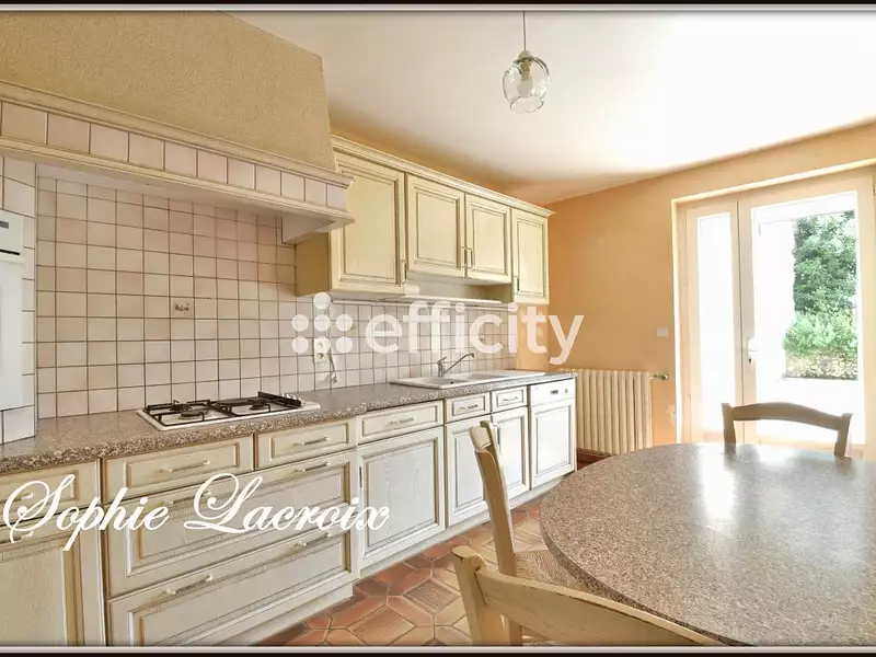 Maison, 142 m²
