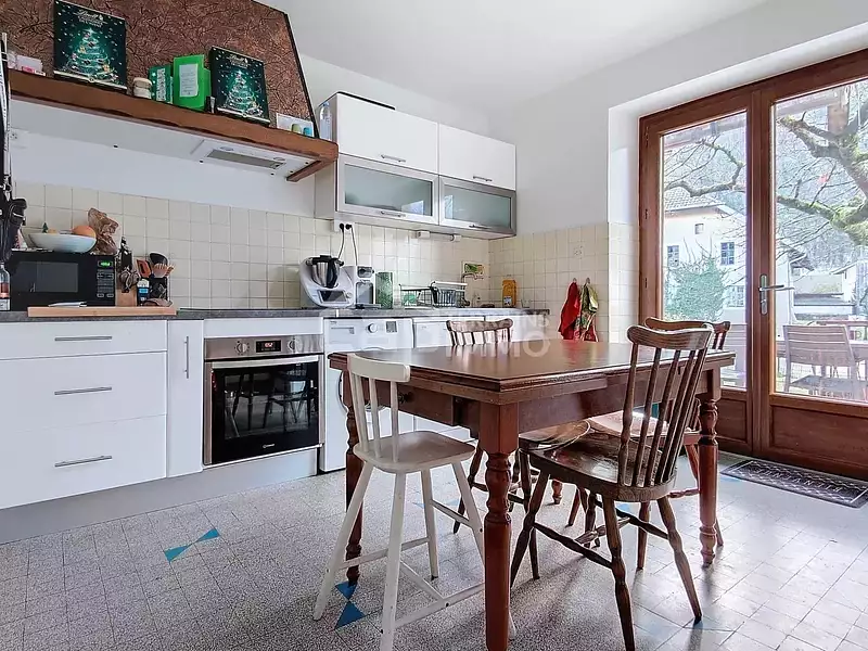 Maison, 270 m²