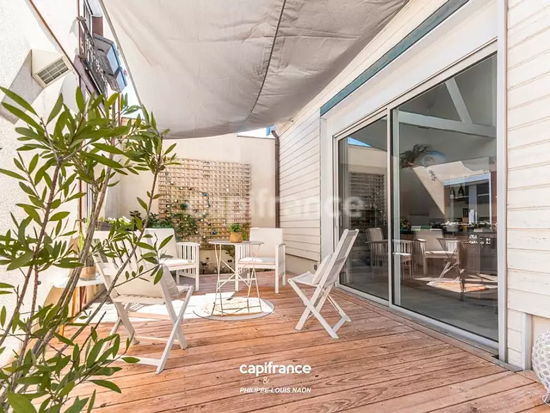 Maison, 235 m²