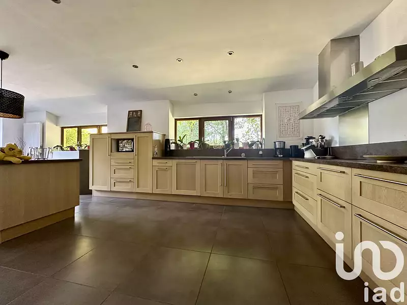 Maison, 209 m²