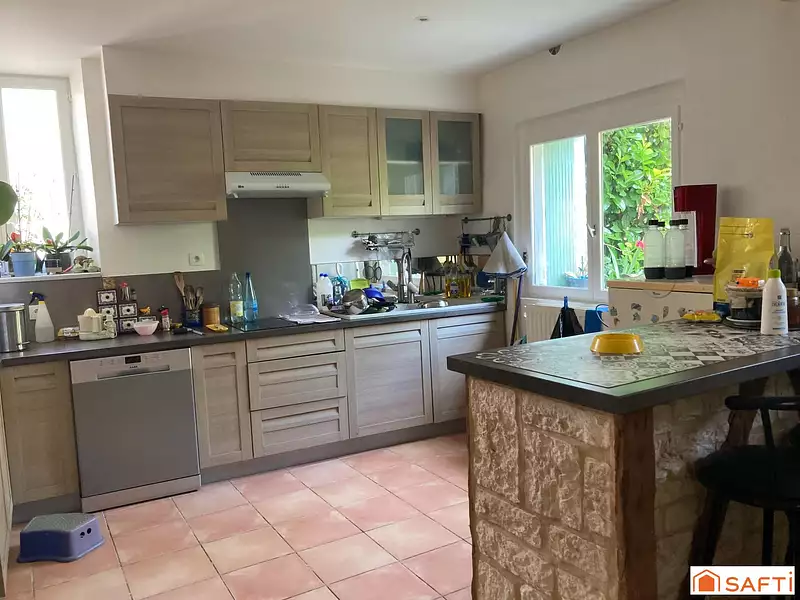 Maison, 237 m²