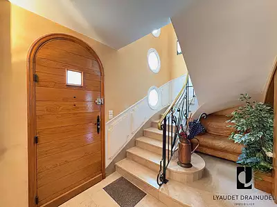 Maison, 244 m²