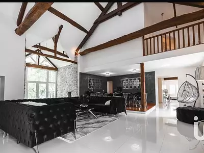 Maison, 298 m²
