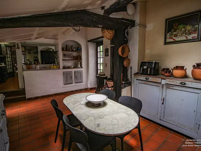 Maison, 276 m²