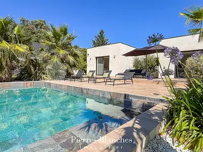 Maison, 234 m²