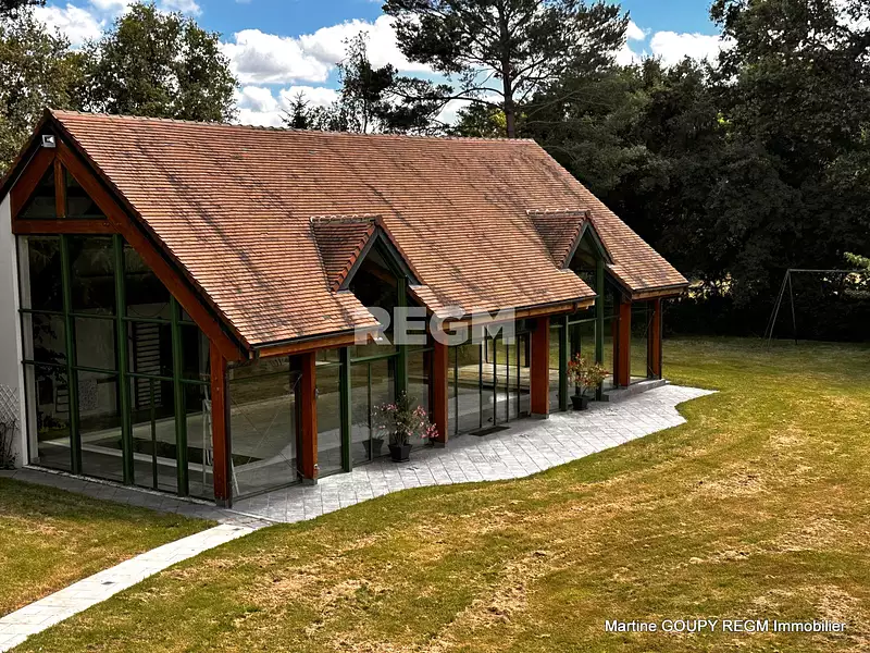 Maison, 250 m²