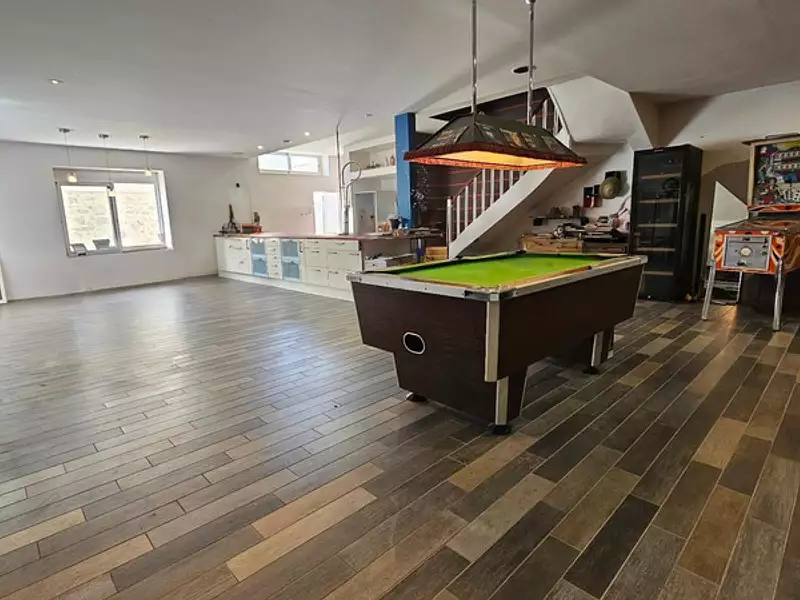 Maison, 164 m²