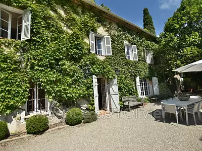 Maison, 300 m²