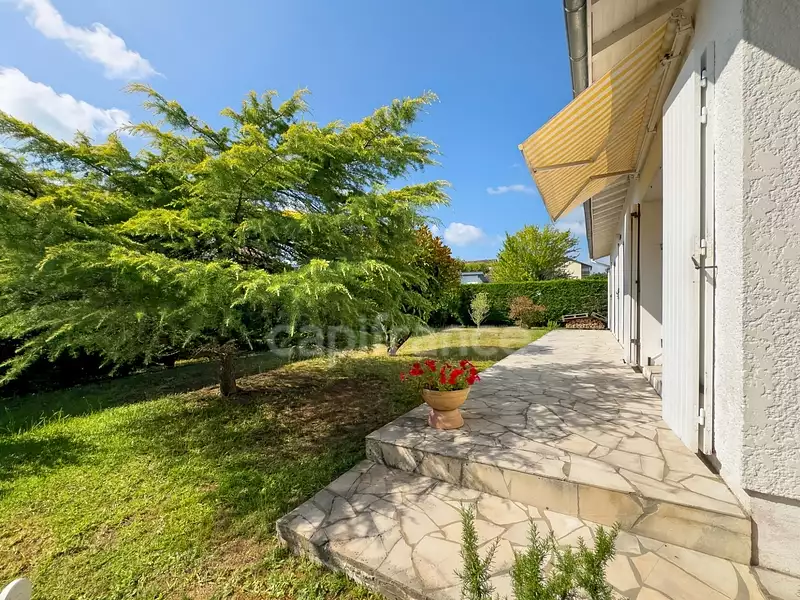 Maison, 102 m²