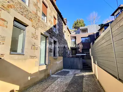 Maison, 240 m²