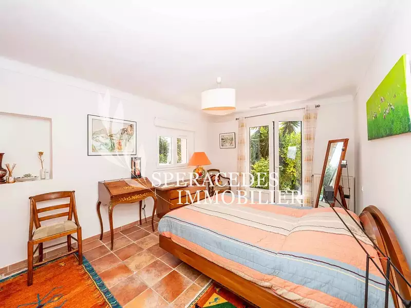 Maison, 248 m²