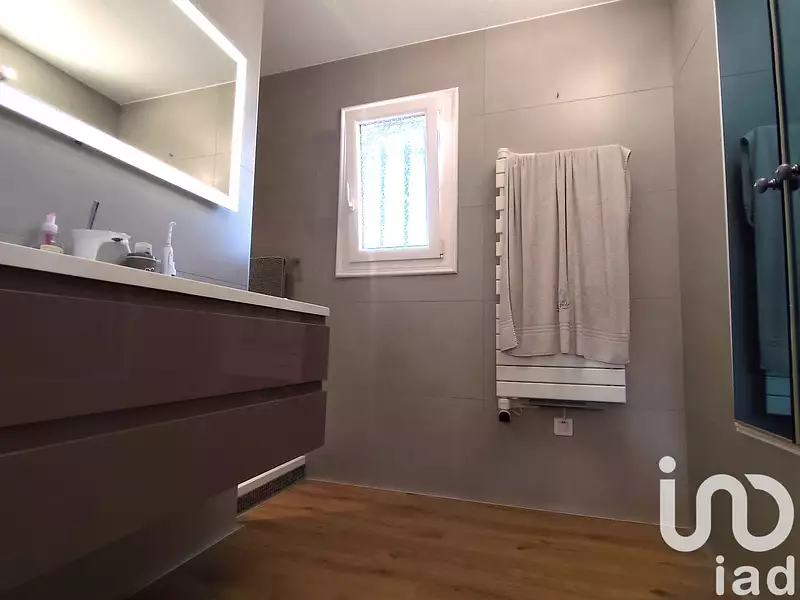 Maison, 94 m²