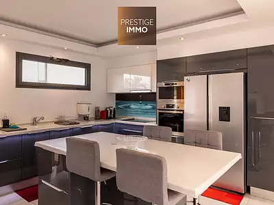 Maison, 200 m²