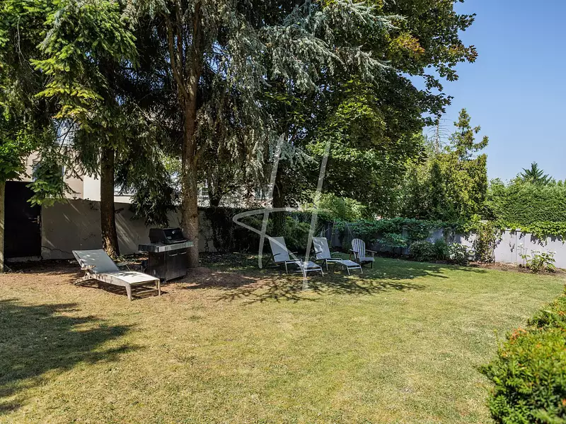 Maison, 210 m²