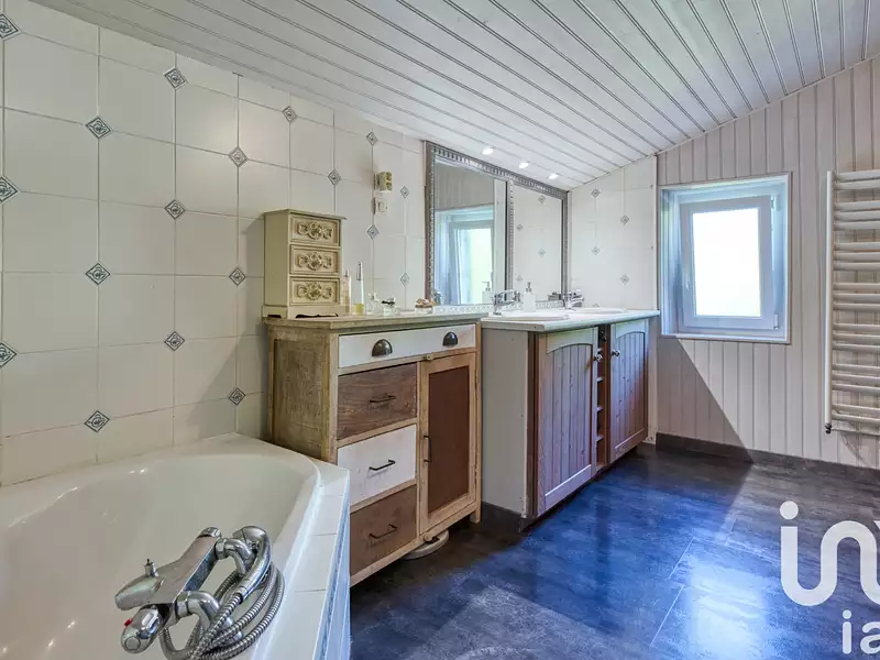 Maison, 190 m²