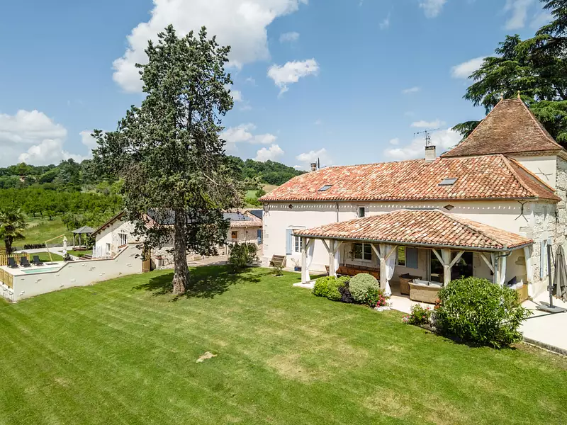 Maison, 530 m²