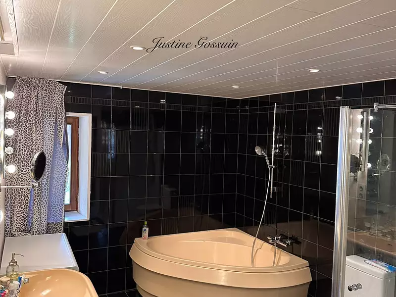 Maison, 252 m²
