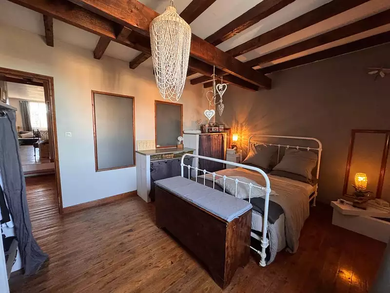 Maison, 240 m²