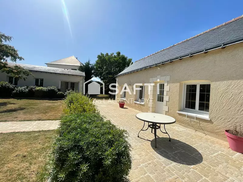 Maison, 240 m²