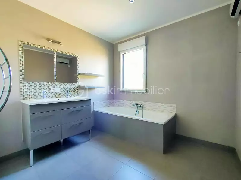 Maison, 139 m²