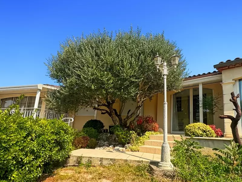 Maison, 184 m²