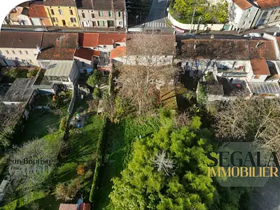 Maison, 230 m²