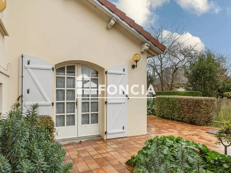 Maison, 238 m²