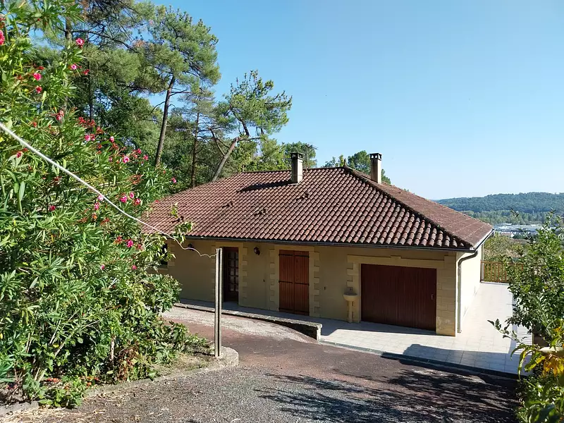 Maison, 239 m²
