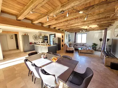 Maison, 355 m²