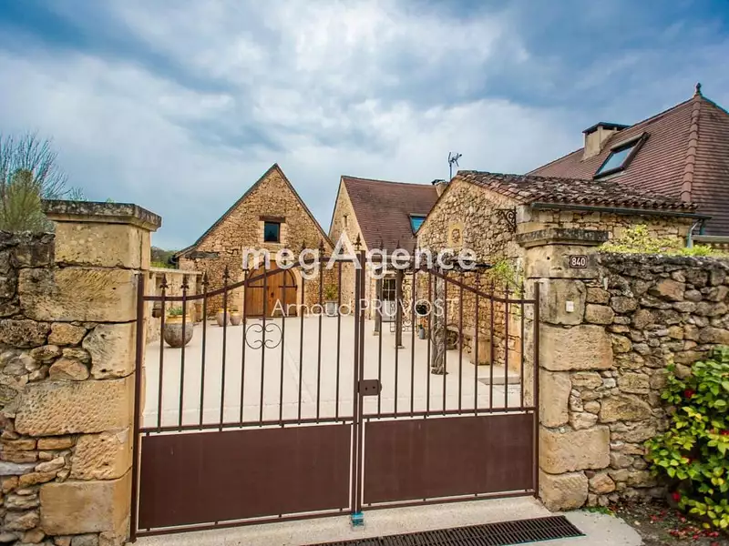 Maison, 214 m²