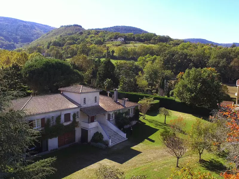 Maison, 270 m²