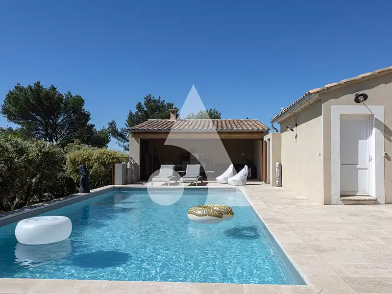 Maison, 250 m²