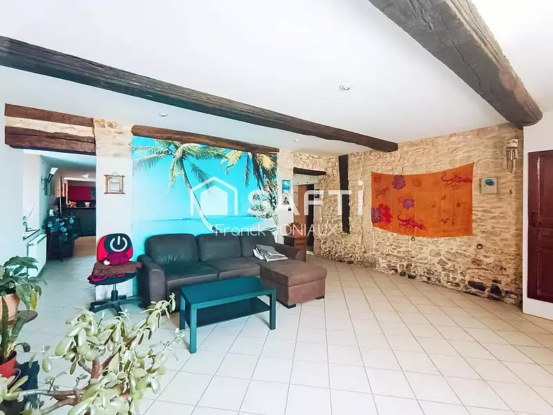 Maison, 325 m²